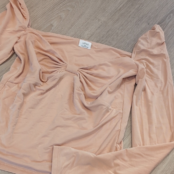 Aritzia Pink Ruched Long Sleeve Blouse - Picture 5 of 7